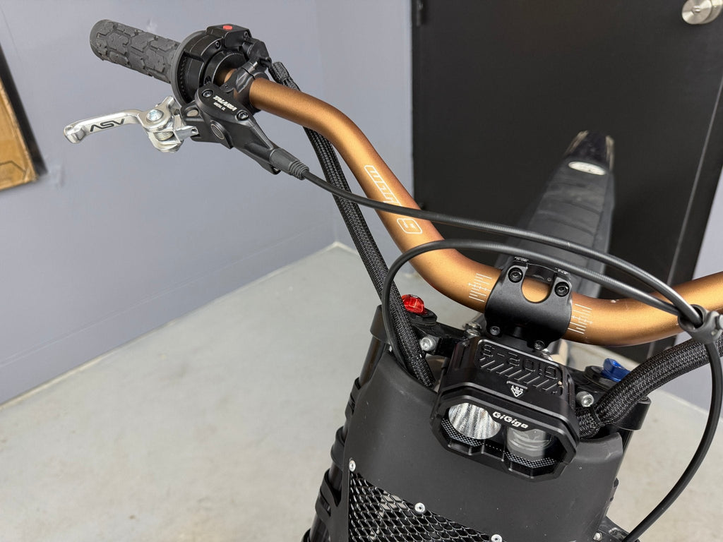 Cockpit Cleanup Kit for E-Motos and E-Bikes